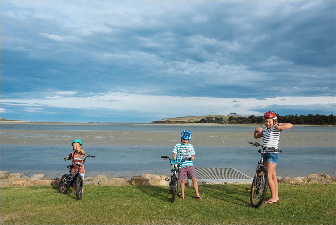 Kowhai Flat Pounawea Bagian luar foto