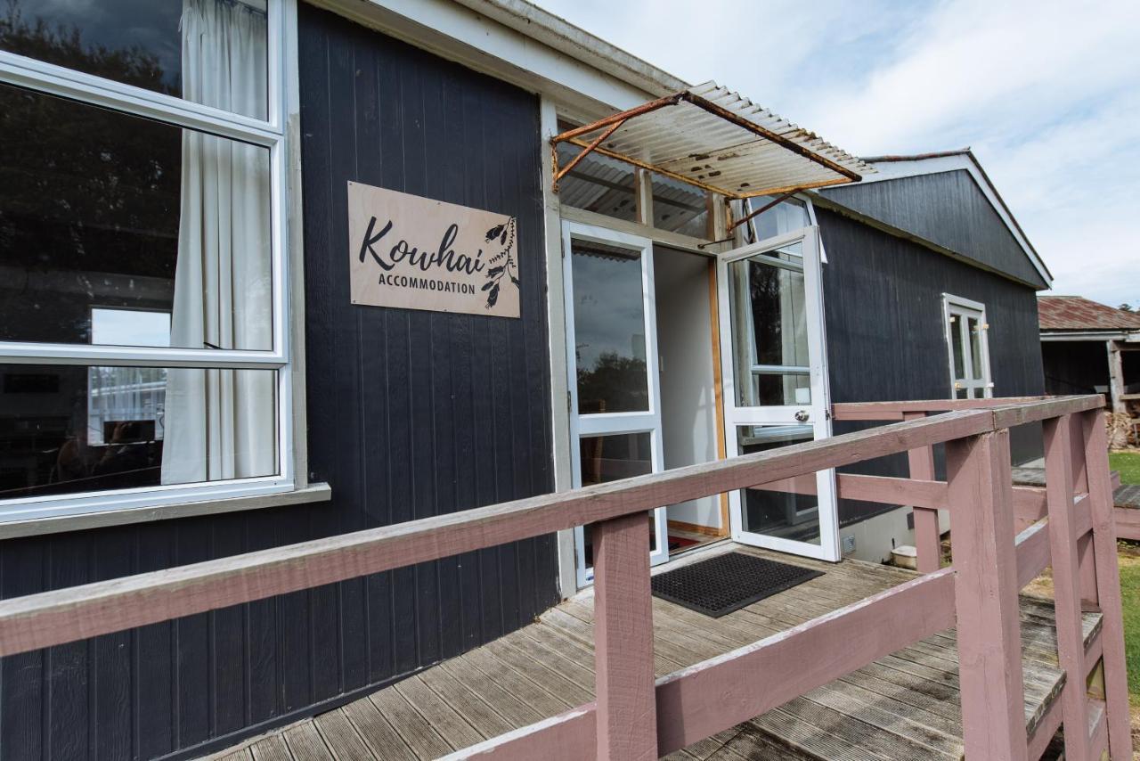 Kowhai Flat Pounawea Bagian luar foto